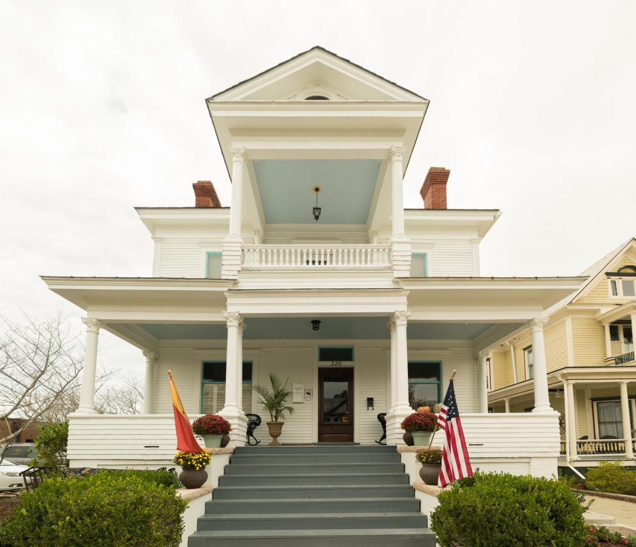The Jarvis At 220 Bed and Breakfast New Bern Exteriör bild